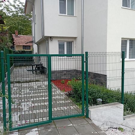 Студио За Нощувки Габрово Bagian luar foto
